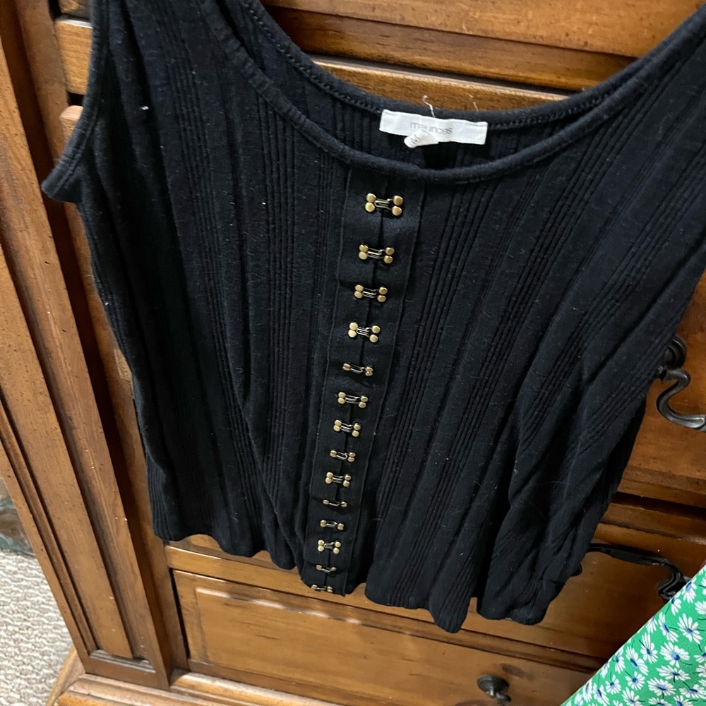 Latch hook tank - Picture 1 of 3